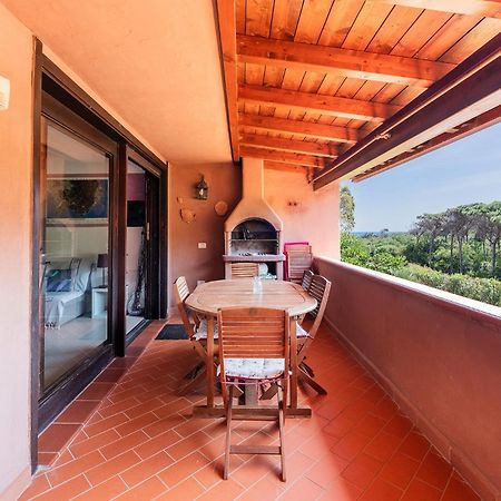 Purple House, 30M To Beach Pula Luaran gambar