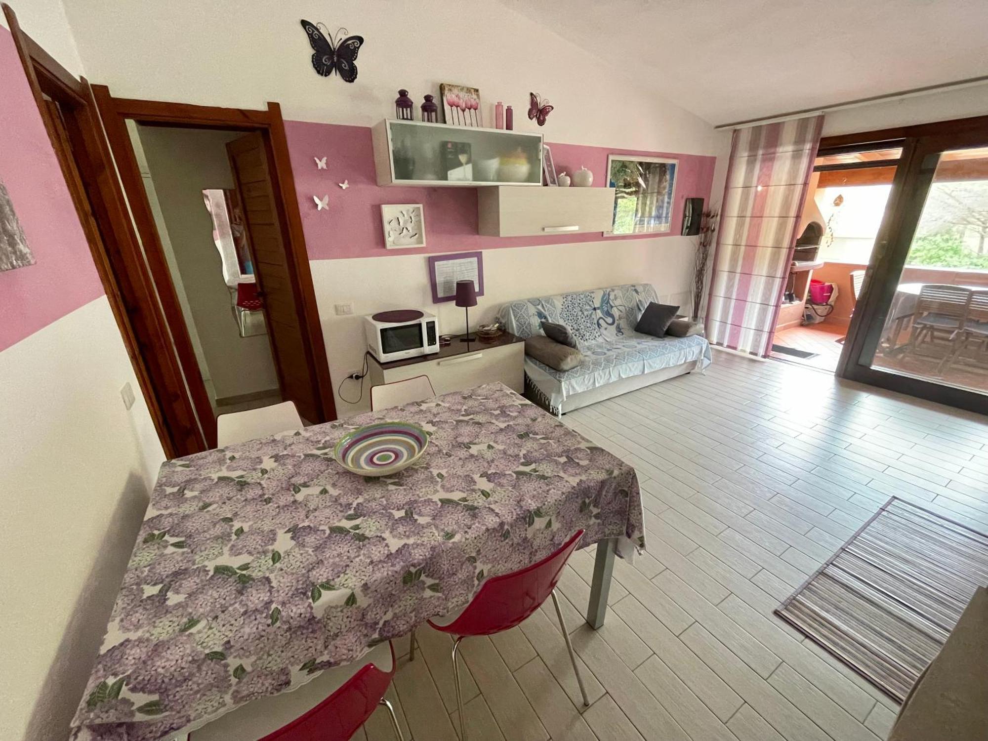 Purple House, 30M To Beach Pula Luaran gambar