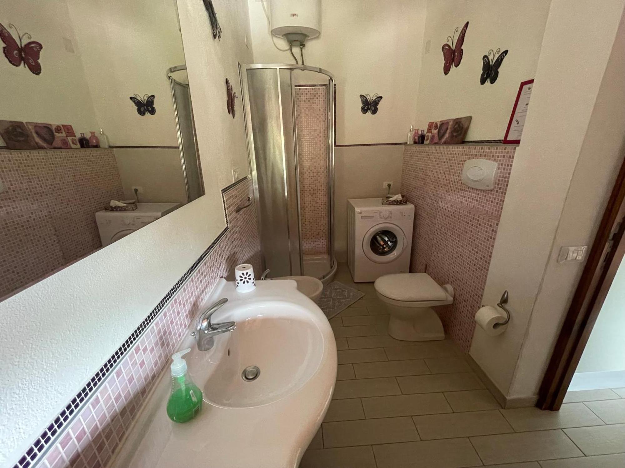 Purple House, 30M To Beach Pula Luaran gambar