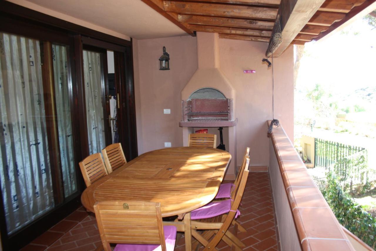 Purple House, 30M To Beach Pula Luaran gambar