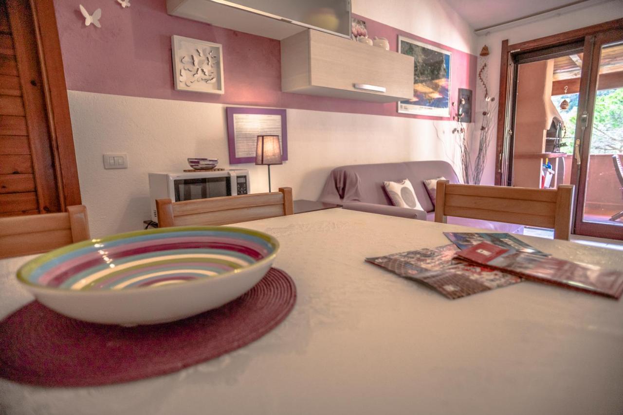 Purple House, 30M To Beach Pula Luaran gambar